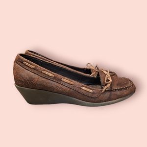 Natural Reflections Womens Leather Wedge‎ Heel Loafers. Size 8.